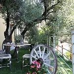 Il Rosale A Couette-café