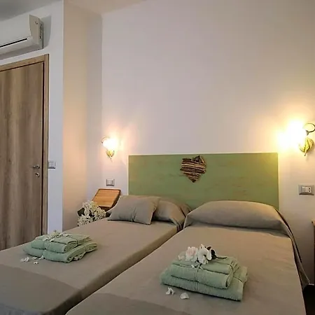 Il Rosale A Celle Ligure