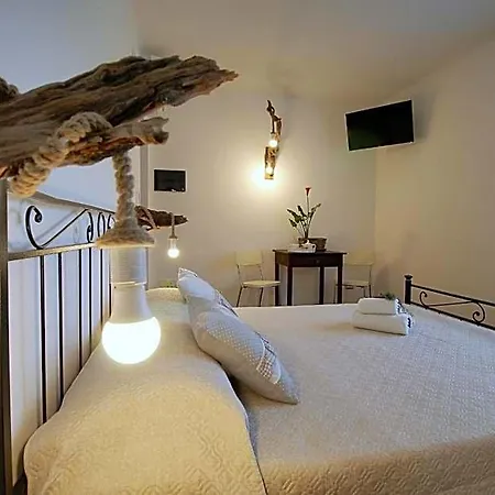 Il Rosale A Panzió 3*