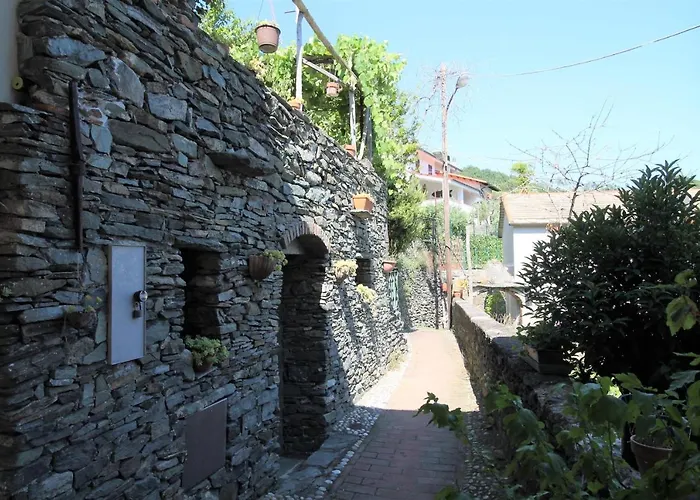 Il Rosale A 3* Celle Ligure